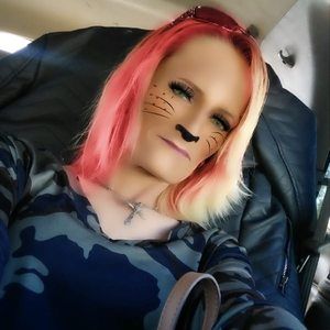 Meet your Posher, Felicia